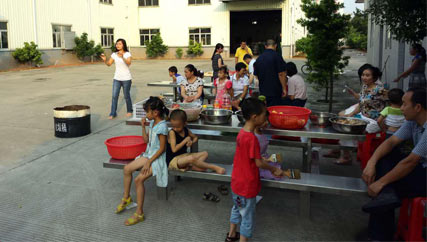 不銹鋼帶生產(chǎn)廠家，鑫發(fā)金屬，快樂(lè)工作之燒烤生活