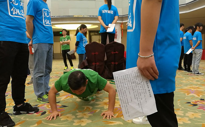 冠軍鍛造，百煉成鋼-歷盡磨難