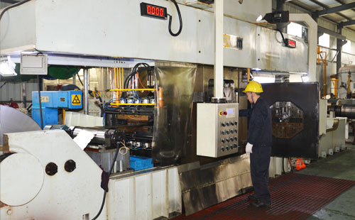 揭秘：鑫發(fā)不銹鋼帶生產(chǎn)設(shè)備之<<森吉米爾20輥軋機(jī)>>